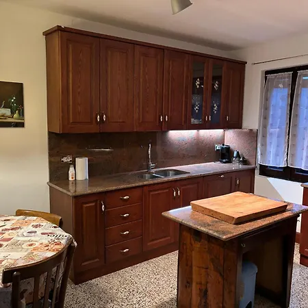 Canton Pasquera Apartment *